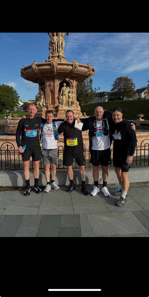 Half marathon done and dusted... new pb 1.53 take that and never chase times again 🤣💪💪