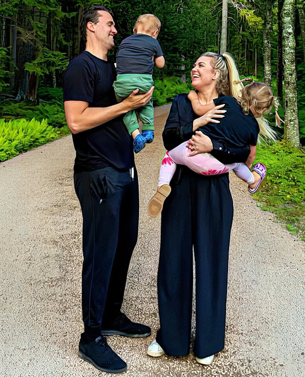 redoutlaw92's tweet image. Please go to church. 

#ripcharliekirk #CharlieKirk #MAGA #Church