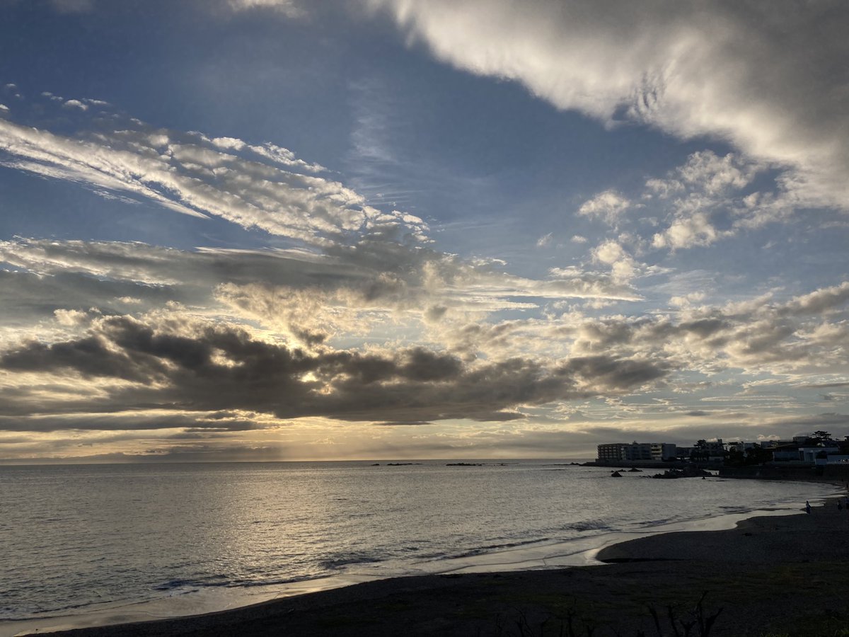 Teppanteck09's tweet photo. 葉山観光楽しめた
神奈川県立近代美術館葉山館で吉村弘の曲聴けたの良かったな〜。 https://t.co/02Lky5RjLa