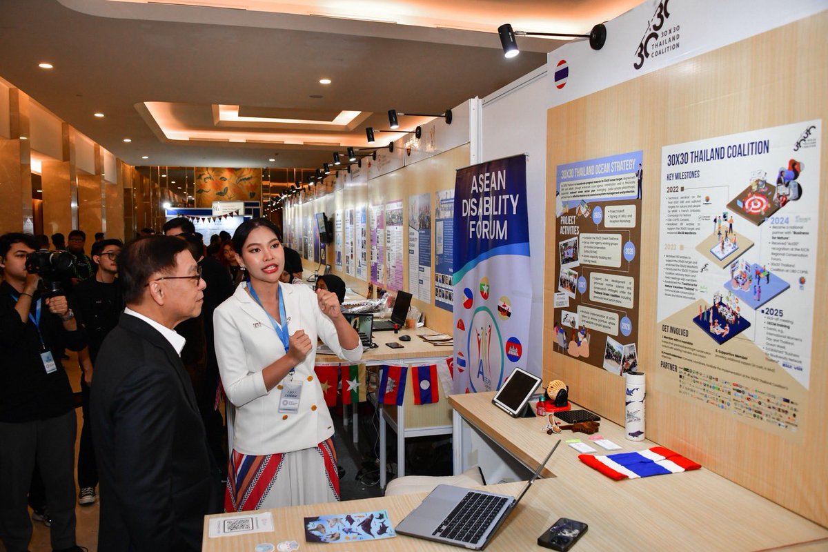 MFAThai's tweet image. FM @SihasakPh delivered a keynote address at the closing ceremony of the ASEAN for the Peoples Conference (AFPC) in Jakarta, stressing the need for ASEAN to adapt, to better respond to the needs and genuine participation of its peoples. FM also reaffirmed Thailand’s support for…