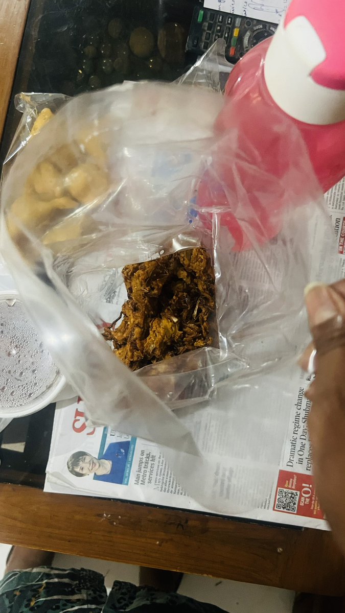 pavics2003's tweet photo. @zomato @zomatocare  my order is missing and you are asking my to write an email. You’ll are supposed to be assisting to get our order on time. 
80% of my order is missing and the 1 thing I received, the package was open. 
The restaurant is not answering the calls nor is Zomato https://t.co/Za43LrLINo
