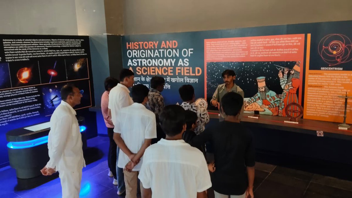 RscBhuj's tweet photo. As part of #100HoursOfAstronomy, visitors @RscBhuj- Home to India's Largest Public Space Observatory, explored ancient astronomical tools with demo. on Sundial and had an interactive quiz session.
#100YearsofthePlanetarium #IAUOutreach
@IPS_Planetarium
@IAU_Outreach
@asipoec https://t.co/EeH6TUAEIJ