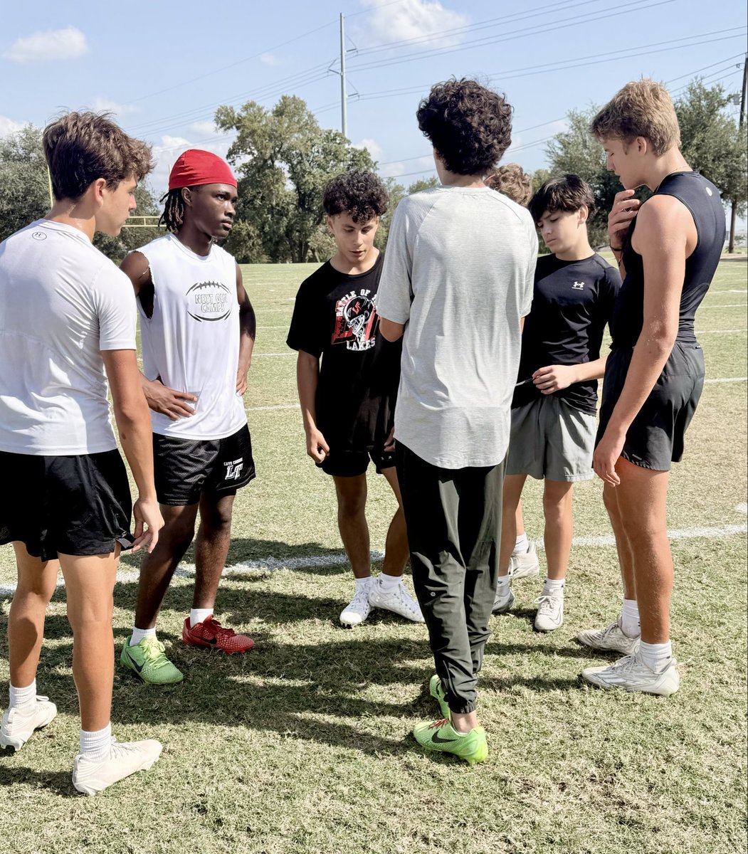 MicahAntoun's tweet image. Sat Reps... #QB #Class29 #LTHScavsfootbal 

@Joseph_Mck7 @Woller_James #GavinL #AlecC #GabeT #TyM #DeanL 
@LTHSCavFootball 
@TFlanders405 
@TommyMangino