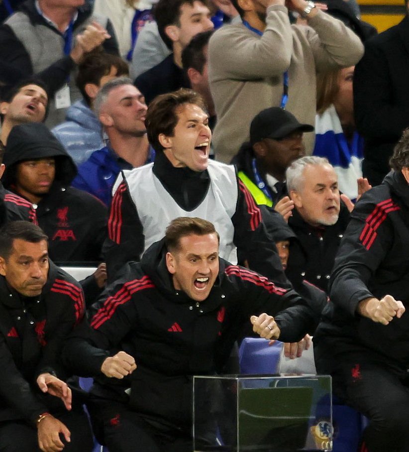 Federico chiesa

Chelsea v Liverpool - Premier League

#Liverpool #premierLeague