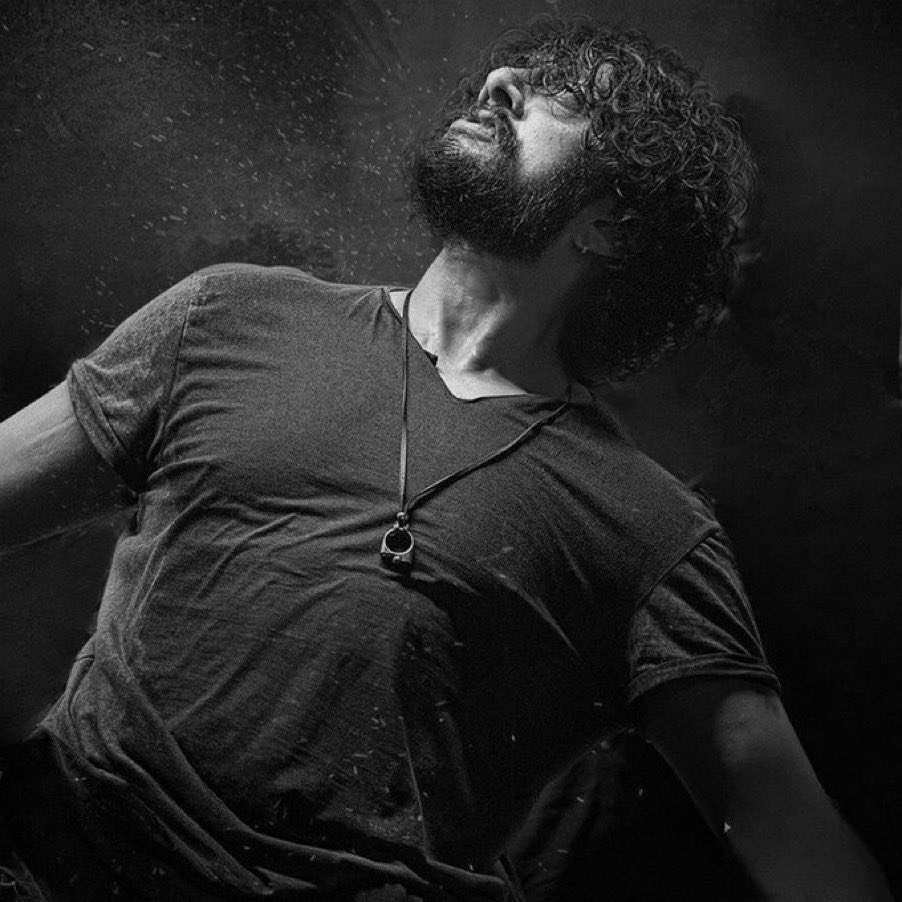 ShivarajUplaon's tweet image. Hash tag is Trending now..!🥵🔥

MARK FIRST SINGLE TOMORROW

#MarkTheFilm #Mark 👊🏾🥵
@KicchaSudeep #MarkFirstSingle