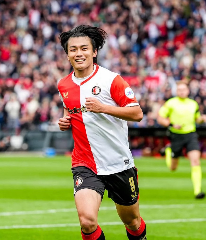 🇳🇱 Ayase Ueda is UNSTOPPABLE. Feyenoord's number 9 has just