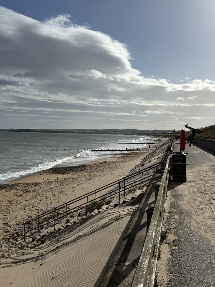 This beach walk has put me in a great mood before the match.   Aberdeen don’t ruin my day !!