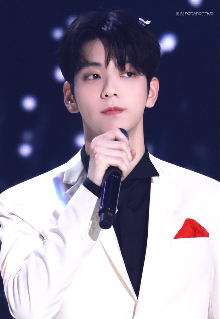 pagersoobin's tweet photo. @asakuracjo @Heeseusg @subPurrCoffee @kavrinaw “Selamat malam, Pawffee yang rusuhnya kayak kucing garong.. atau trio macan?” sapanya bersemangat setengah linglung. “Terima kasih sudah menyempatkan hadir di pesta perpisahan—eh maksudnya pembukaan kafe PurrCoffee kan?” tanyanya denial. https://t.co/1TsYGO4bKb