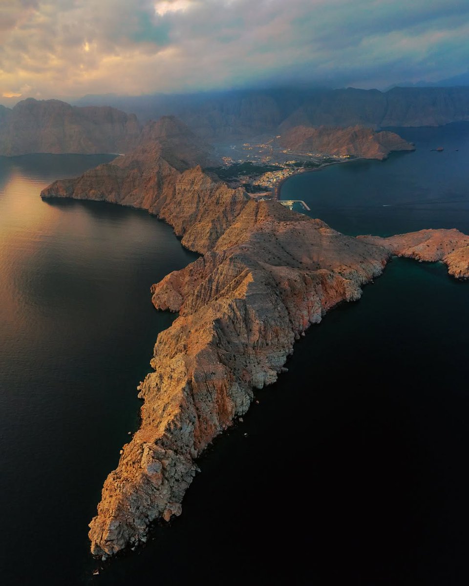 WI_OM_TOURISM's tweet image. ✨ملامح من #مسندم الجميلة، حارسة #مضيق_هرمز أقصى شمال #سلطنة_عُمان أرض السلام والجمال 🇴🇲⛰️
📸أحمد الشحي