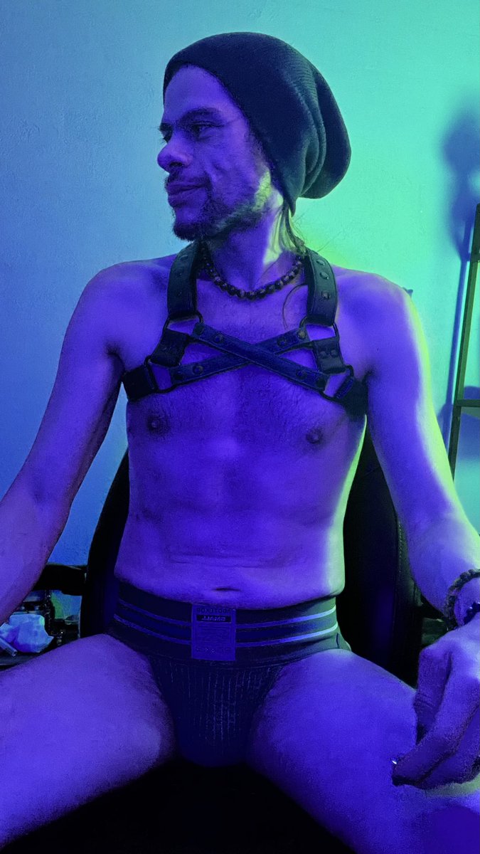 jporn01's tweet photo. #zoomgay #gayzoom #nightlife @Crikat_01 https://t.co/gG6C9xPOAS