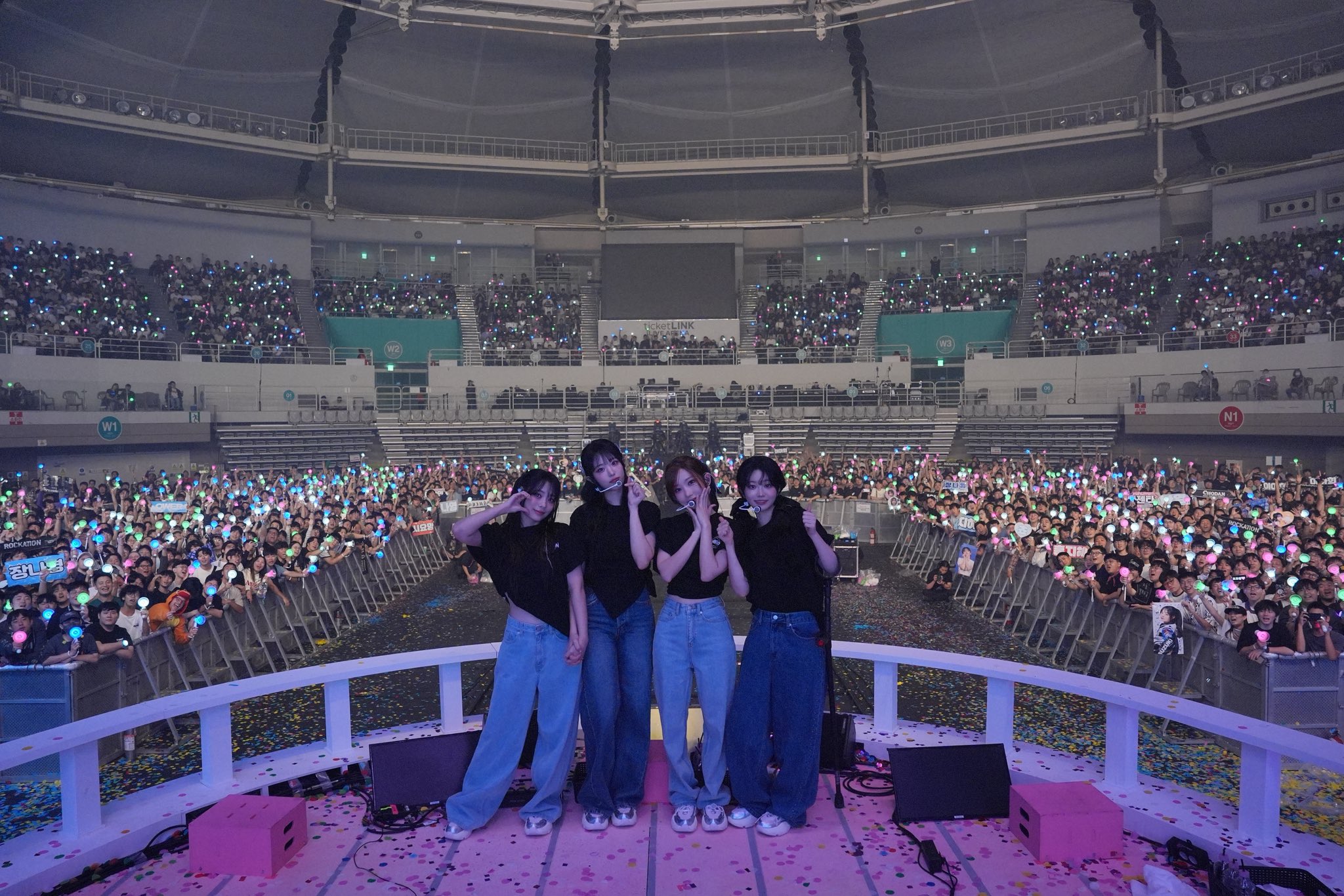 G2f7ow3asAAxKIR?format=jpg&name=large