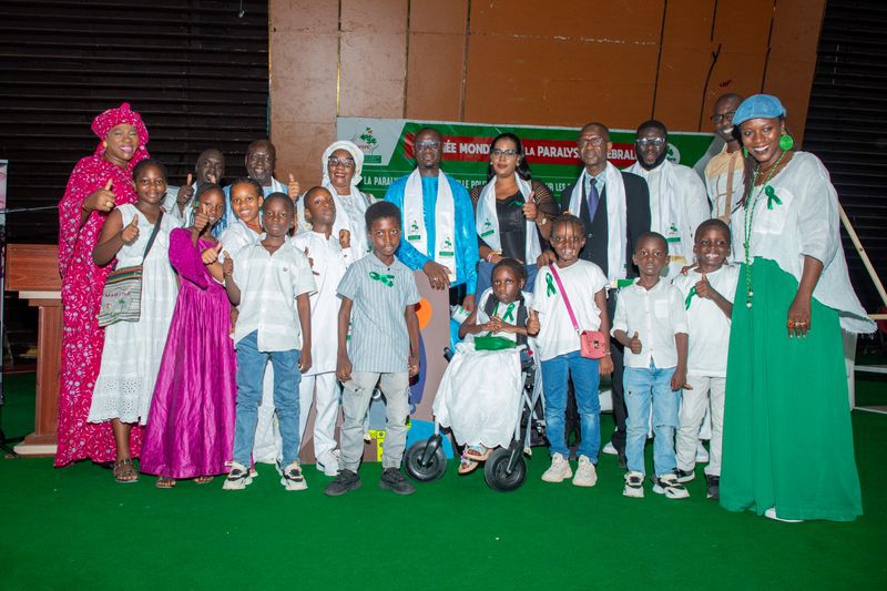 Ce samedi 04 octobre 2025, la Cellule d’Appui à la Protection de l’Enfance (CAPE) a pris part à la célébration de la Journée mondiale de la paralysie cérébrale, organisée au CICES en partenariat avec l’Association des Familles d’Enfants victimes de Paralysie Cérébrale (AFEPC).