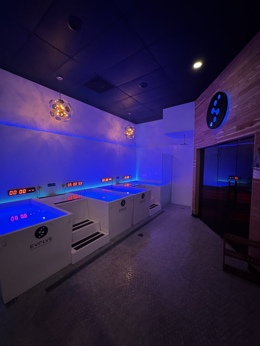 Somnium_Magnus's tweet image. Contrast therapy is key 🔥🧊