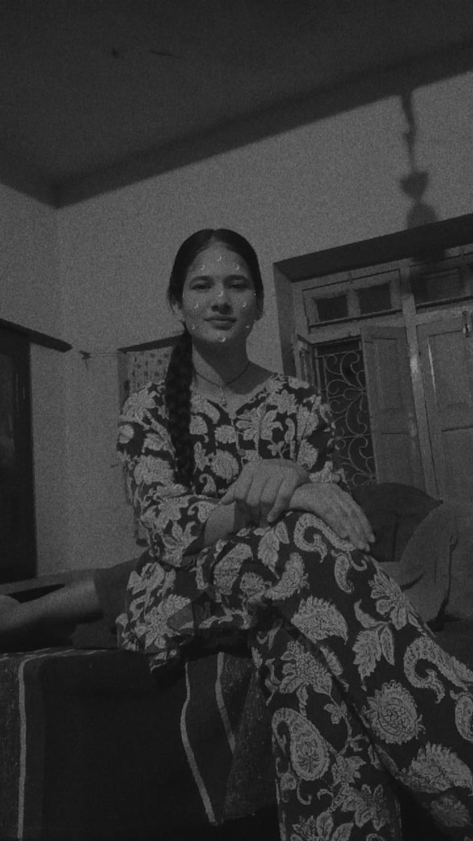 इंसान का *बर्ताव* बताता है,
उसकी *ज़िंदगी* में आपकी कितनी *अहमियत* है..!
Good evening 🥰