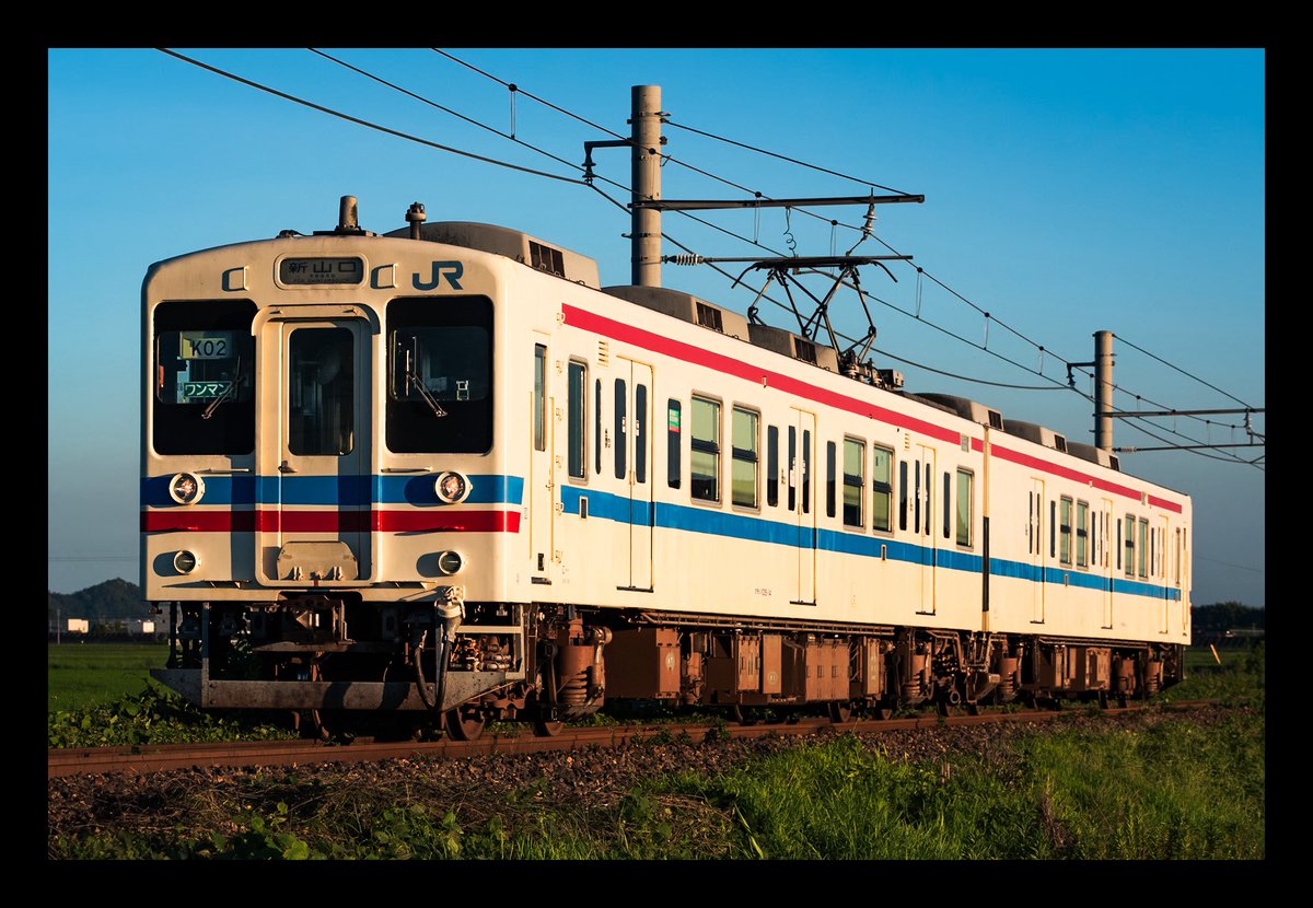 smg_3104's tweet photo. #105系の日 https://t.co/zw41kK8mwO