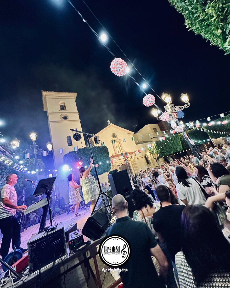 ClavedeSolAlm's tweet photo. Quién dijo que solo en verano hay #verbena⁉️ 

🙌😎🙌

Fin de semana intensito 👌 muchas gracias todos  por contar con nosotros para pasarlo muy bien😜‼️

#ClaveDeSolEspectaculos
#SomosVerbena
#Benahadux
#Terque
#CastroDeFilabres
#ElLlanoDeDonAntonio https://t.co/iUOdsNeIn7