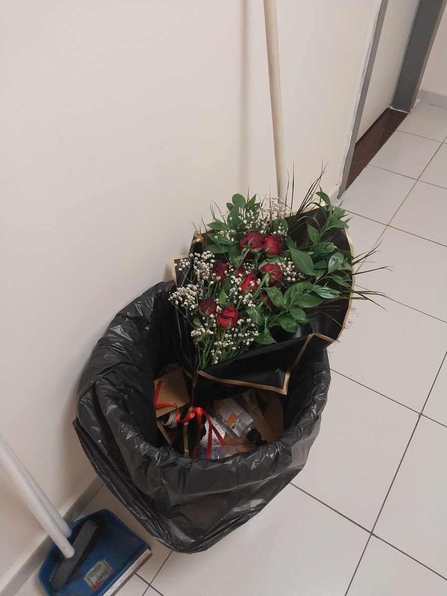 Yine birileri manitasından ayrılmıs