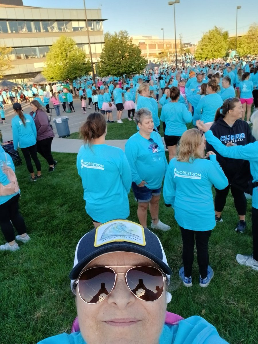 TenaciousHHHH's tweet image. Especially for You Breast cancer walk this morning.  16 year Survivor!!!! 🎀