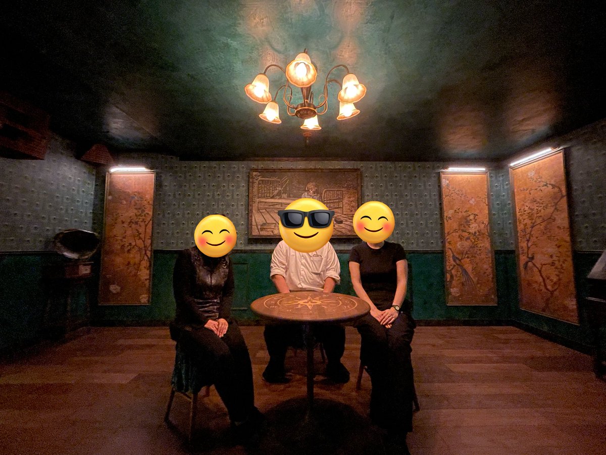 Studio Escape『マダム・ルクレールの交霊会』行ってきました！
今回もめっちゃ楽しかった〜！まさしく体験型シネマでした🎬セットの作り込みも凄いし、普段謎解きやらなくてもしっかり楽しめます✨
また大阪に行ったら他の作品もやりたい！
#マダムルクレールの交霊会
#スタジオエスケープ