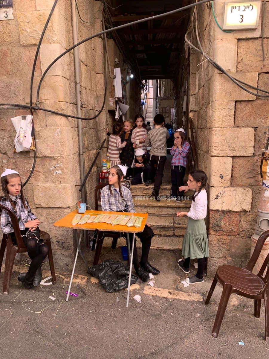 Ancient streets, a timeless product and a new generation of kinderlach open for business