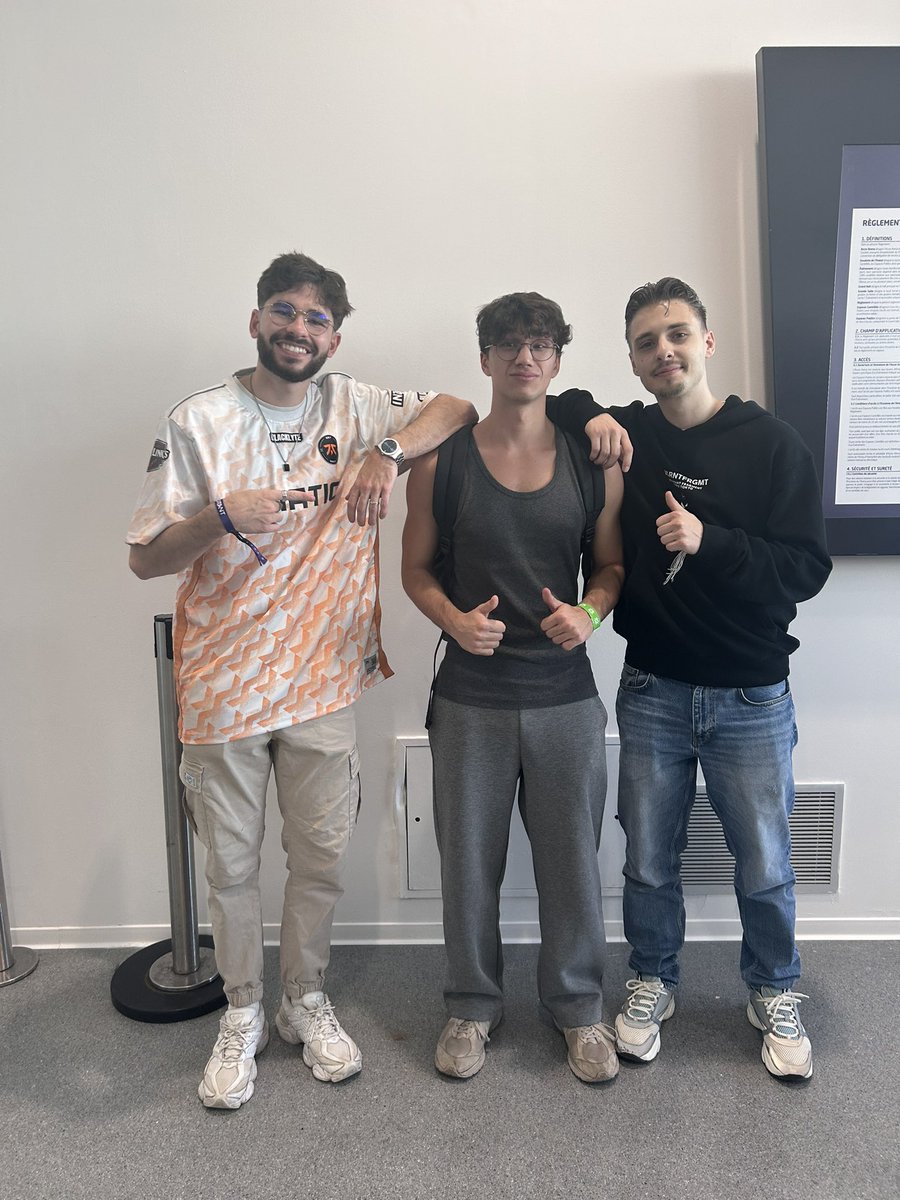 jetaxvlr tweet media