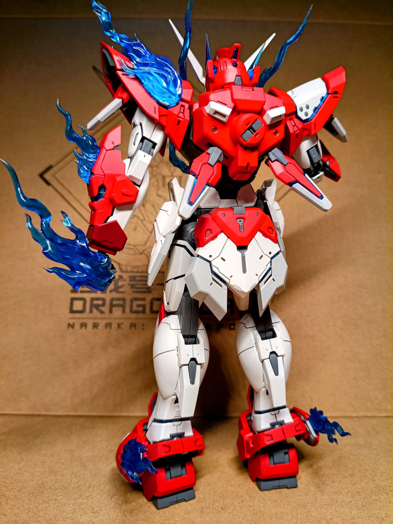 ガンプラ懸賞品 明治アーモンドチョコVer.のHGUCガンプラ「1/144 νガンダム」が