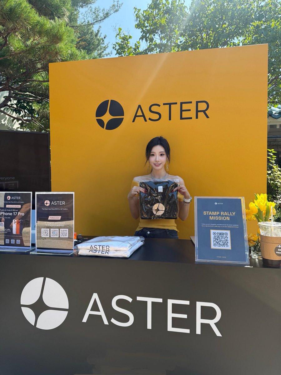 Aster 🥷 tweet media