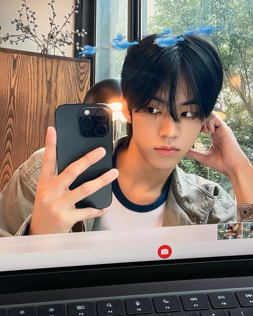 TWS_INTL's tweet image. [INSTAGRAM] 251005

TWS #DOHOON Instagram Update
🎧 Colde - Control Me

&quot;😗😗&quot;

#도훈 #TWS #투어스 #247WithUs @TWS_PLEDIS