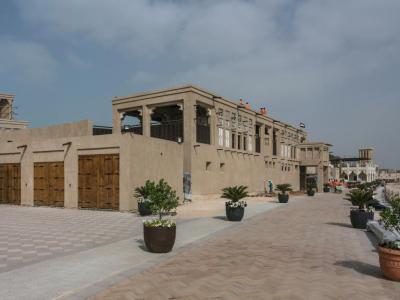 apexconsa's tweet photo. يجسد الطابع العمراني لواحات الأحساء مزيجًا فريدًا من التأثيرات الطبيعية والتاريخية، حيث تقع على الساحل الجنوبي للخليج العربي في المنطقة الشرقية من السعودية. تُعد الأحساء أكبر واحة في العالم، وهي أحد المدن السعودية التي تم إدراجها في قائمة اليونيسكو للتراث العالمي . 
#تراث https://t.co/Ii7sSCFgcF