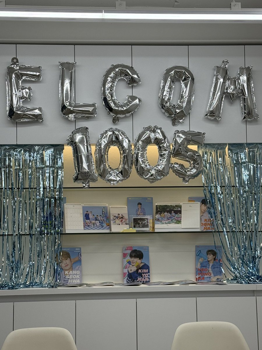 merci143ily's tweet photo. 디���마이디어 
데뷔 5주년 카페🫧🤍

#위아이_끝까지_함께해
#위아이 #WEi #장대현 #김동한 #유용하 #김요한 #강석화 #김준서 https://t.co/KjRjQ7WEJq