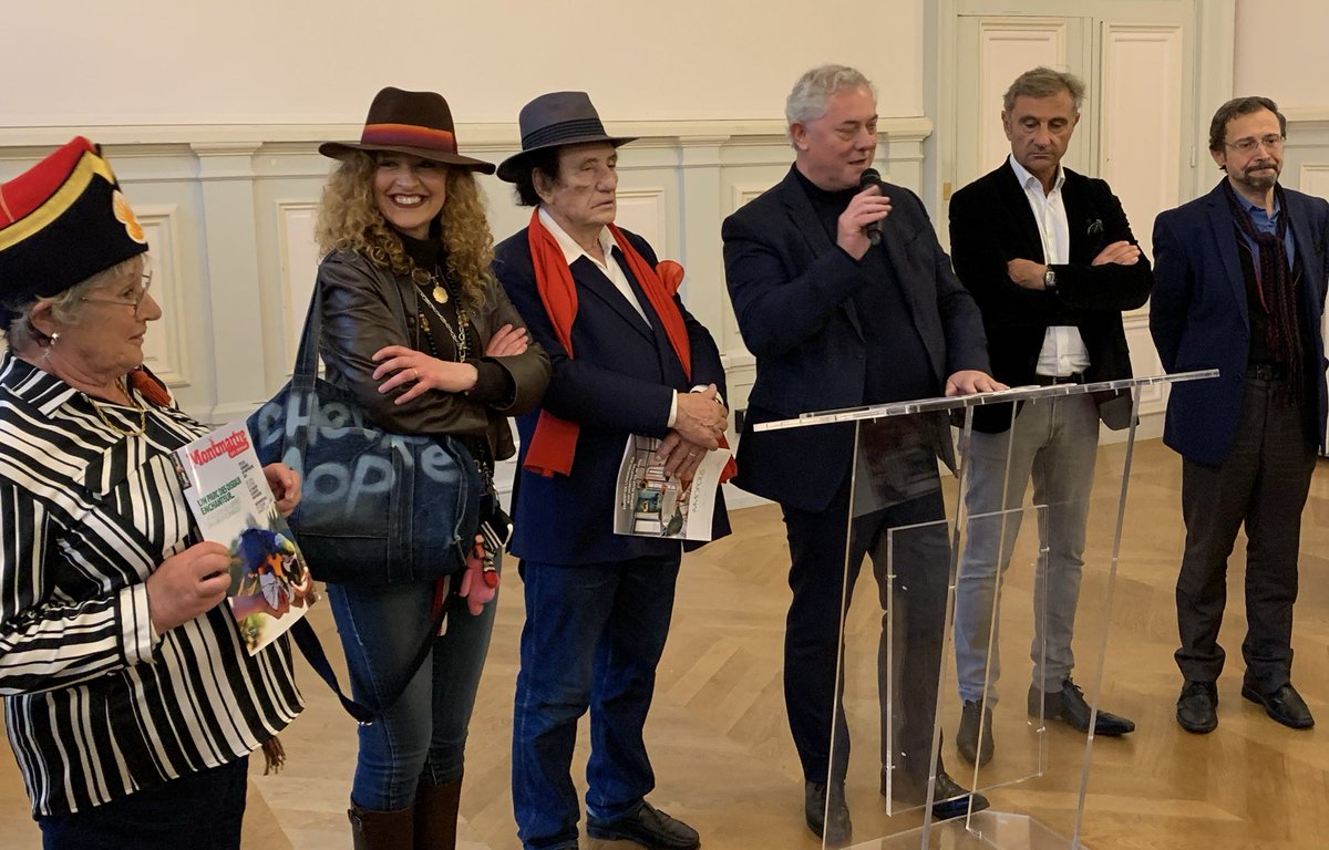 JMCambaceres's tweet photo. Lancement No20 de «#Montmartre en revue». Avec #AlainCoquard pdt #RepubliquedeMontmartre, @JeanPhilippeDaviau élu 18ème, #ÉricSureau pdt #Cofas, @JoelleLeclercq pdte @PetitsPoulbots, #BriceMoise gérant. No attendu avec programme Fête Des Vendanges 8 au 12 octobre. @FDVMontmartre https://t.co/w7nFq3c8W3