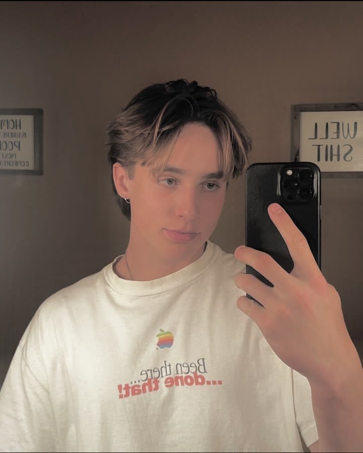 𝘁𝗲𝗱𝗱𝘆 𝗹𝗮𝘄𝗿𝗲𝗻𝗰𝗲 tweet media