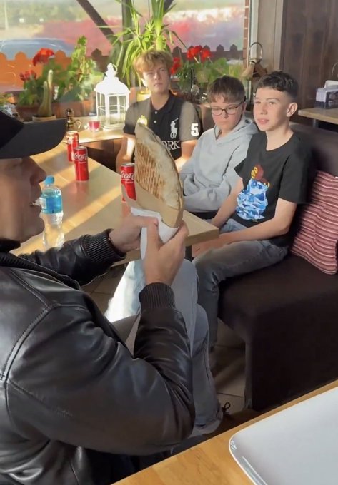 Popierasz Nawrockiego daj serduszko i podaj dalej wpis ✌️🇵🇱