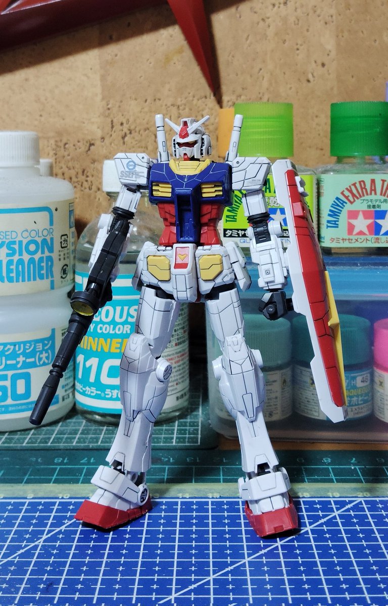 #みんなのRX78観てみたい
EGハマガン完成〜😙
墨入れだけしました〜
休みって終わるの早！😮‍💨
あ！今度の土曜EGのウィングガンダム発売日です〜😙土曜仕事だから、買えない😩多分⁉️
沢山入荷されますよう🙏に