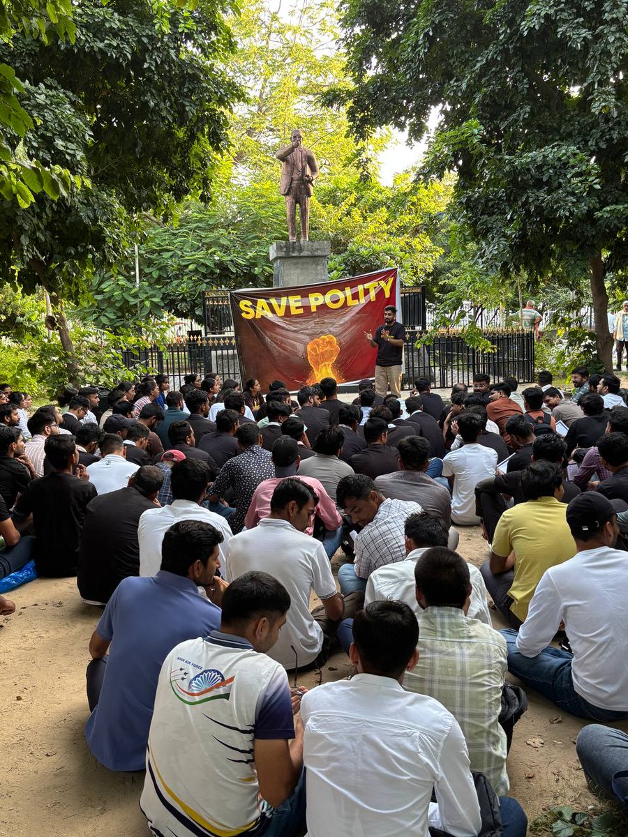 RPSC की राजनीति विज्ञान व्याख्याता भर्ती परिणाम का एक ही उद्देश्य है-  कोचिंग सिस्टम को बढ़ावा, सामाजिक न्याय पर चोट और मेहनतकश विद्यार्थियों के साथ धोखा?
"RPSC के परिणाम से नाराज़गी, सुधार की मांग" 
#save_polity 
<a href="/RPSC1/">RPSC, Ajmer</a> 
<a href="/Save__Polity/">SAVE POLITY</a>
<a href="/BarmerPress/">बाड़मेर प्रेस</a>
<a href="/ChoudharyVkk/">Vandana Choudhary</a>
@vimgodara