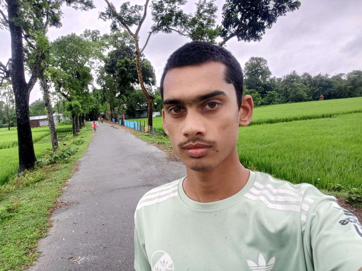 samiul16567's tweet photo. Its me https://t.co/i3KCdKIPjQ
