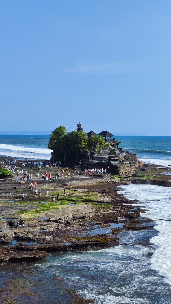 dRidwanmas's tweet photo. October dump... Bali island https://t.co/J8OGDpuYko