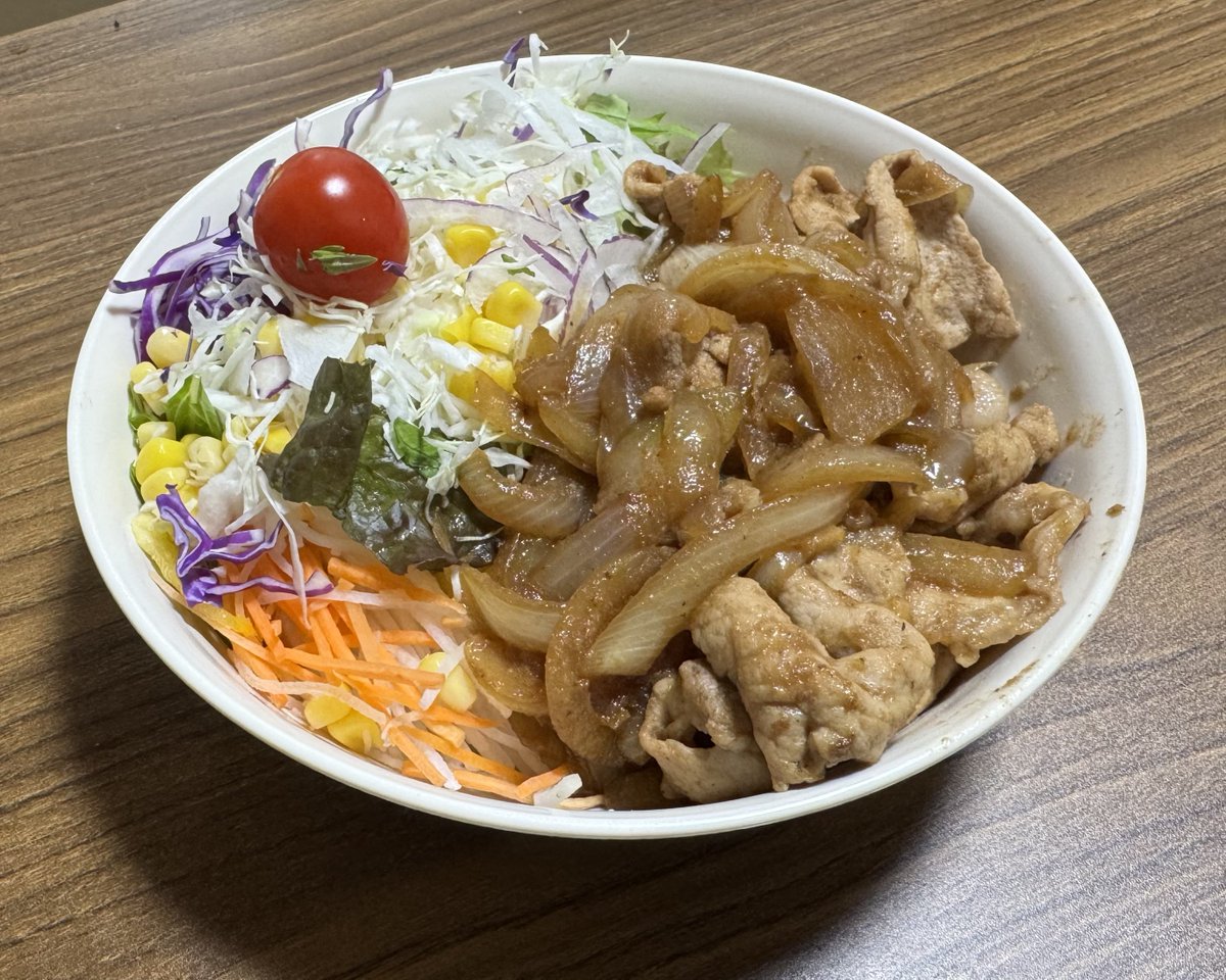体重を気にする漢女の生姜焼き丼