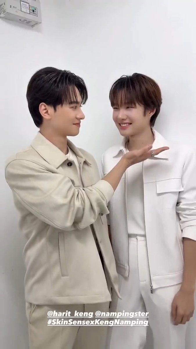 _restlight_'s tweet image. ที่พักสายตาอะเนอะ🦆🐰

KNP TALK 50THDST
#SkinSensexKengNamping
