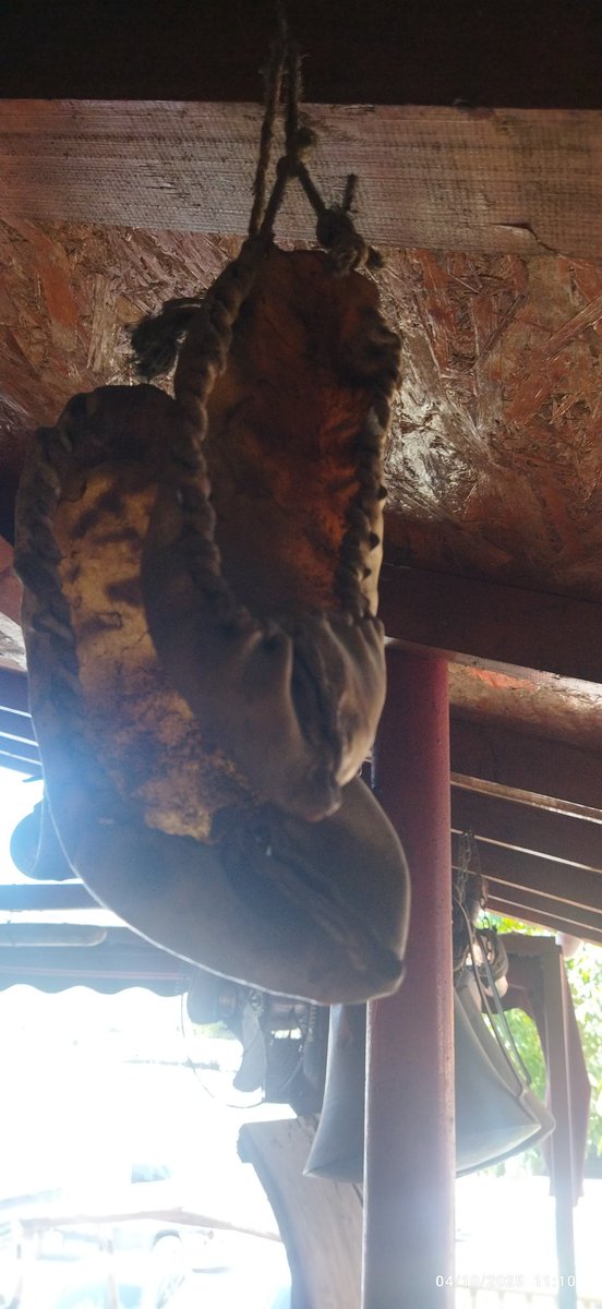 Geçmişin ayak izleri. sevinçler, üzüntüler,umutlar...😥 Yeniden büyük Türkiye olmayı denemeliyiz!