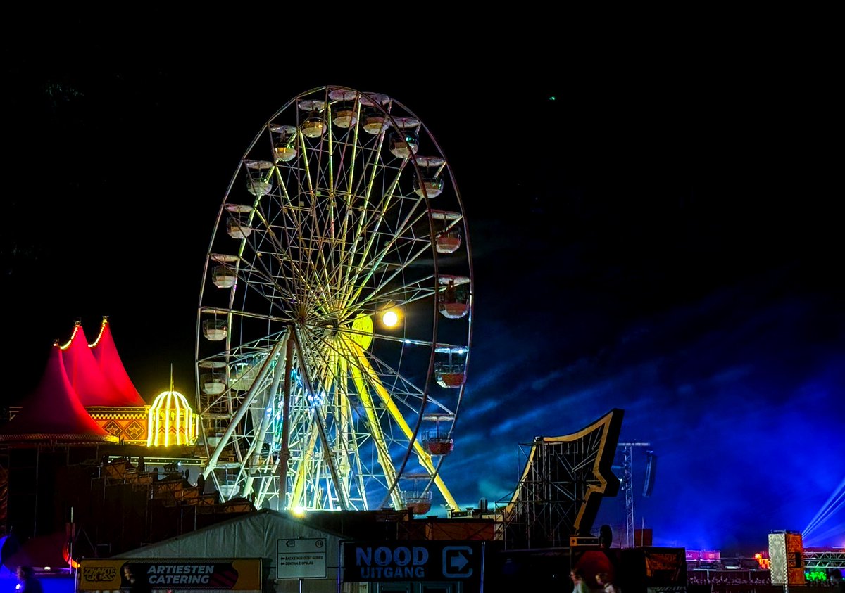 larkinmart's tweet photo. #AlphabetChallenge #WeekNforNight Zwarte Cross festival 2024 https://t.co/YDfMjcBPal