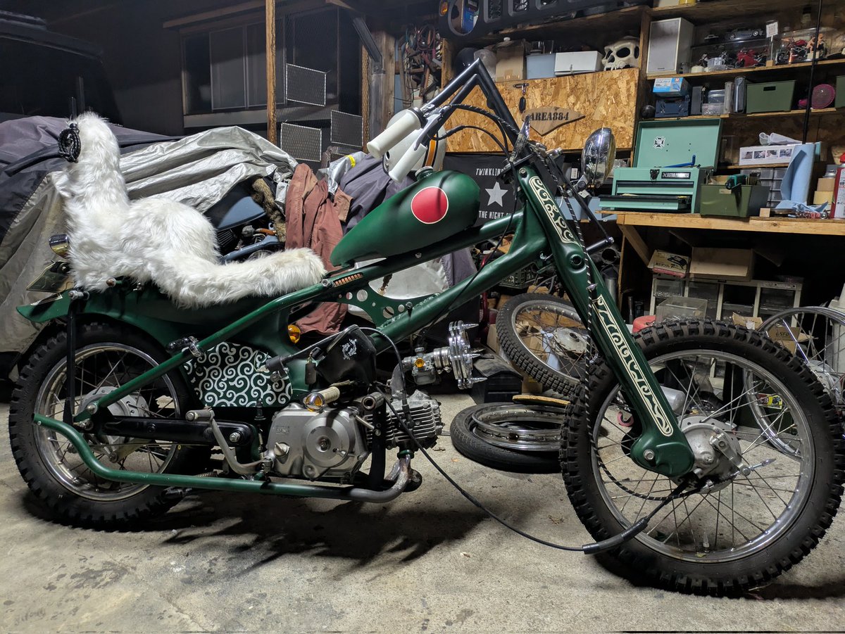 カブのタンク塗り直したり19インチ仮組みしたりラジバンダリー