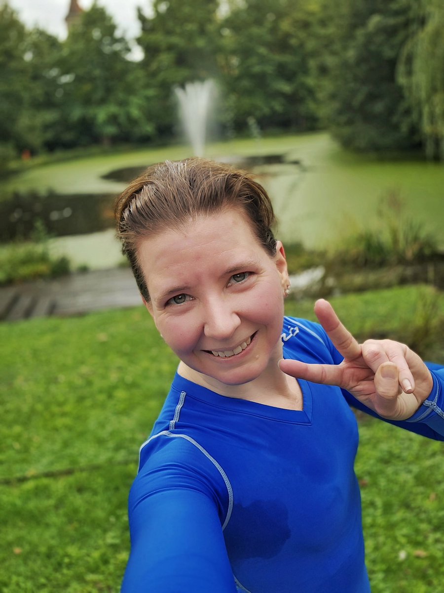 Once a year I take on the challenge of running 10k. Today was tough, but I made it. It reminded me again: you can achieve anything if you keep going and never give up. 💙💪