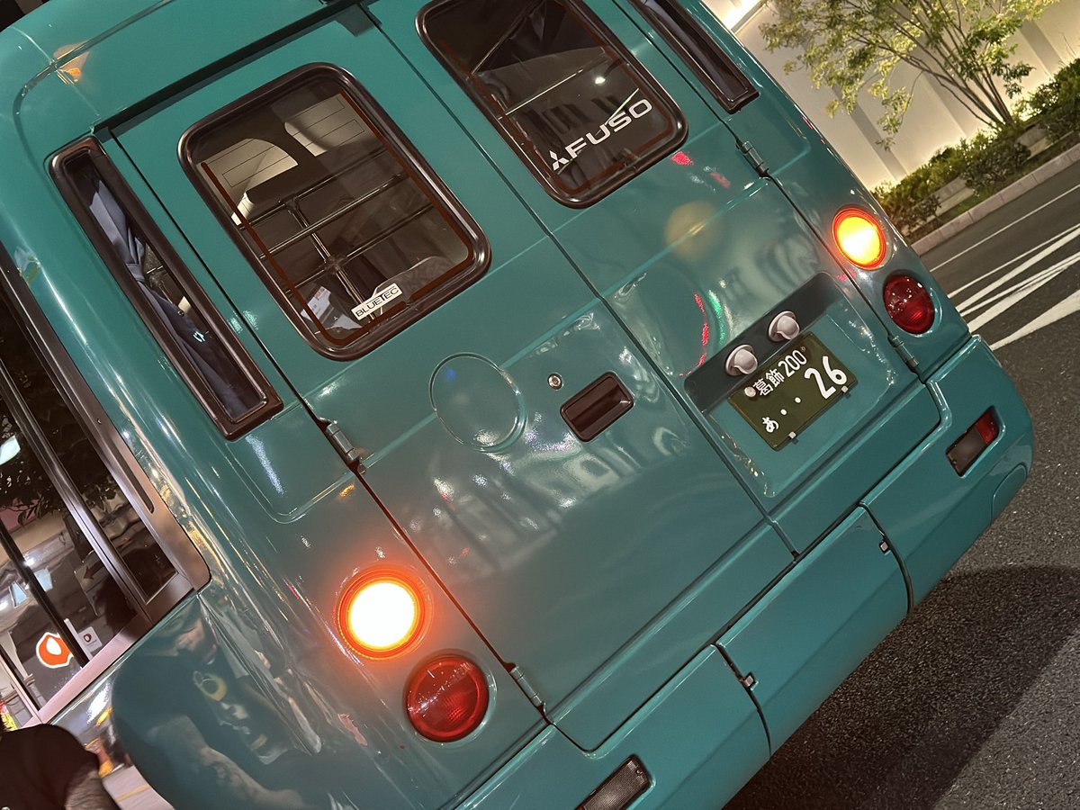 ひとまず浜松FORCEありがとう。
やばすぎた。

これからバスツアーです。カオス。笑

このあと東京へ帰って
深夜ライブです。笑
カオス。