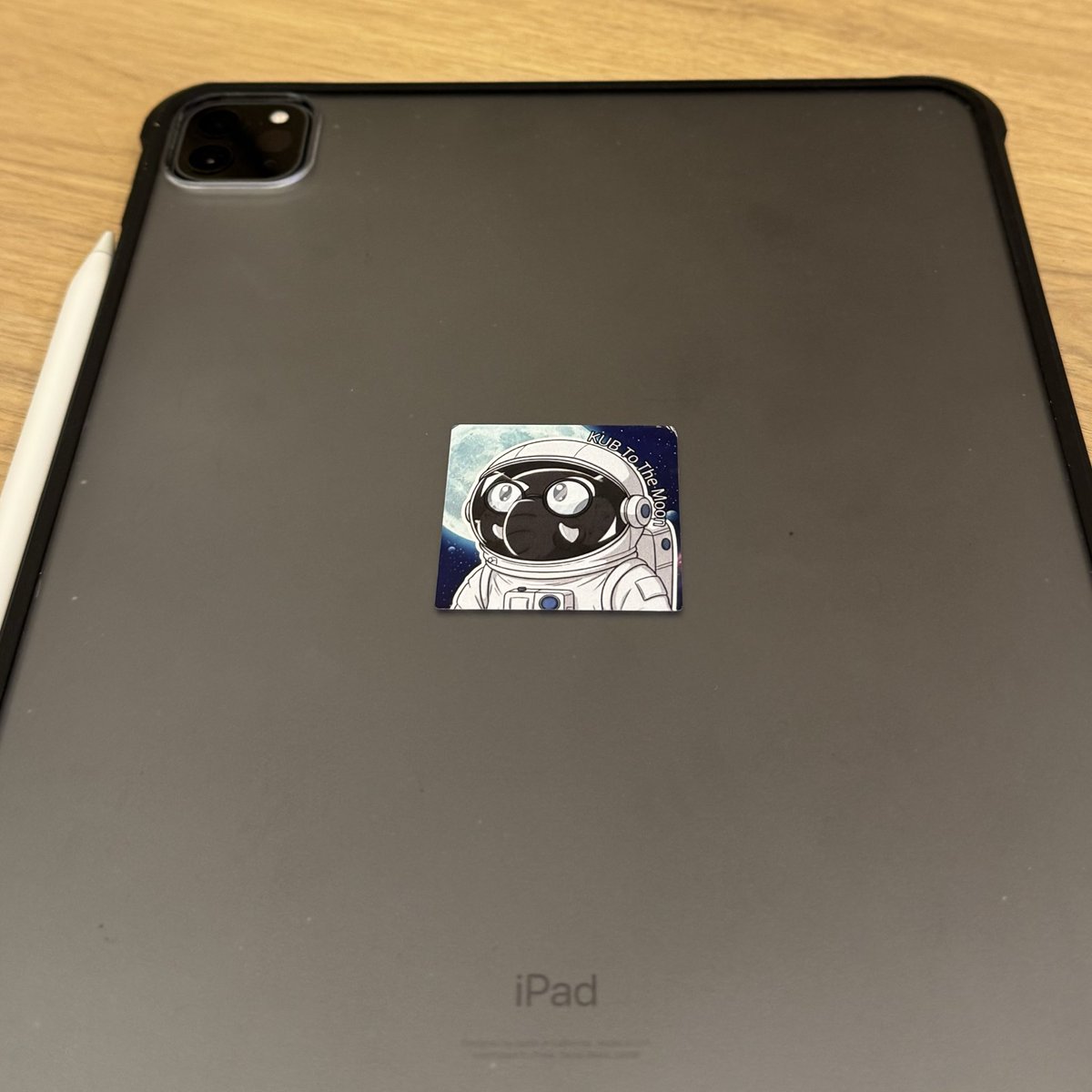 🤗แจกฟรีสติ๊กเกอร์FanArt เราทำเอง #DurianTheElephant <a href="/nfispace/">NFISpace</a>  สำหรับ $KUB Holder หรือผู้ที่ใช้งานKub Chain หรือชอบNFTน้องช้าง (1ชุดมี5ลาย) แจกให้10ท่าน
วิธีการ
- คอมเม้นอะไรก็ได้เกี่ยวกับ KUB Chain หรือNFT น้องช้าง
- Retweet โพสต์นี้ 
- DM รับ ส่งชื่อที่อยู่ (เป็นความลับ)