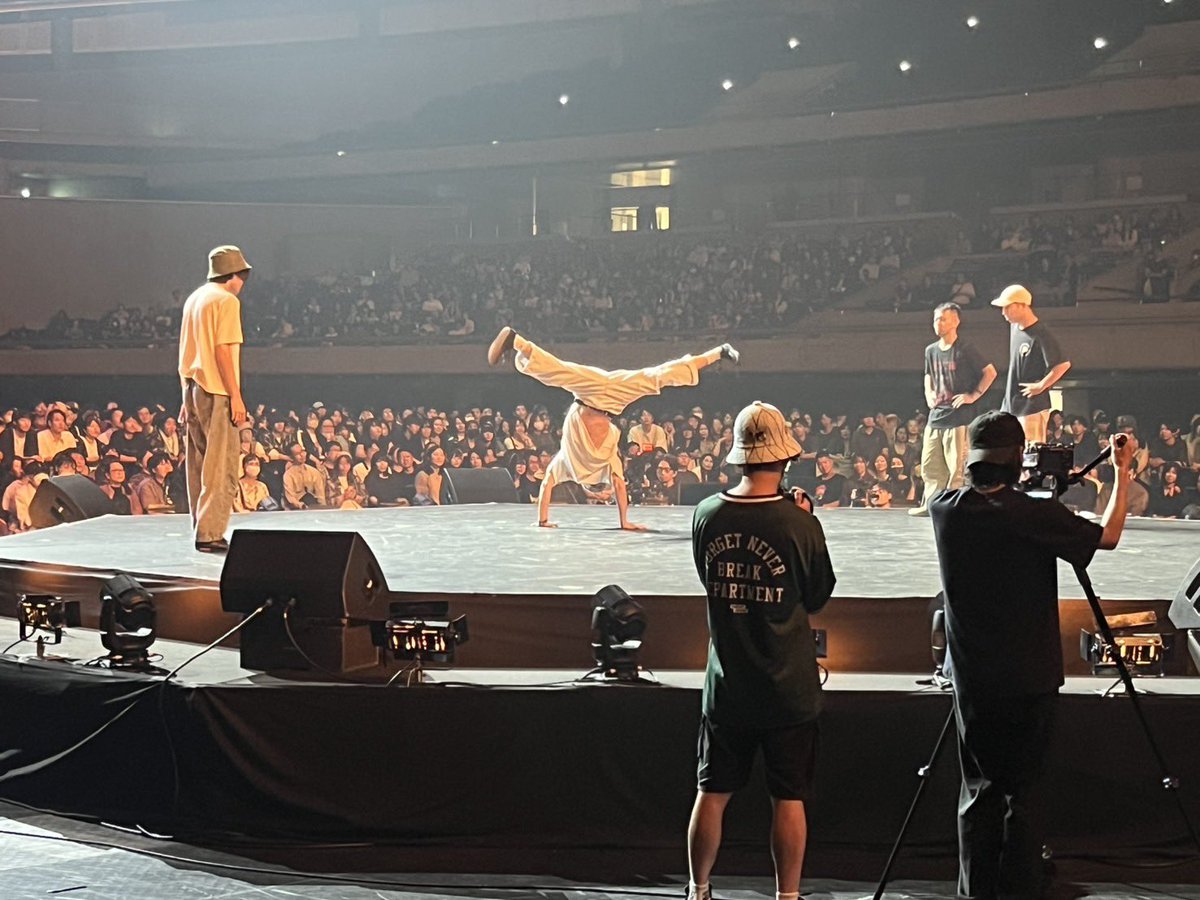 本日 #あきばっか～の東京体育館 本戦ベスト8が始まります🔥 予定より