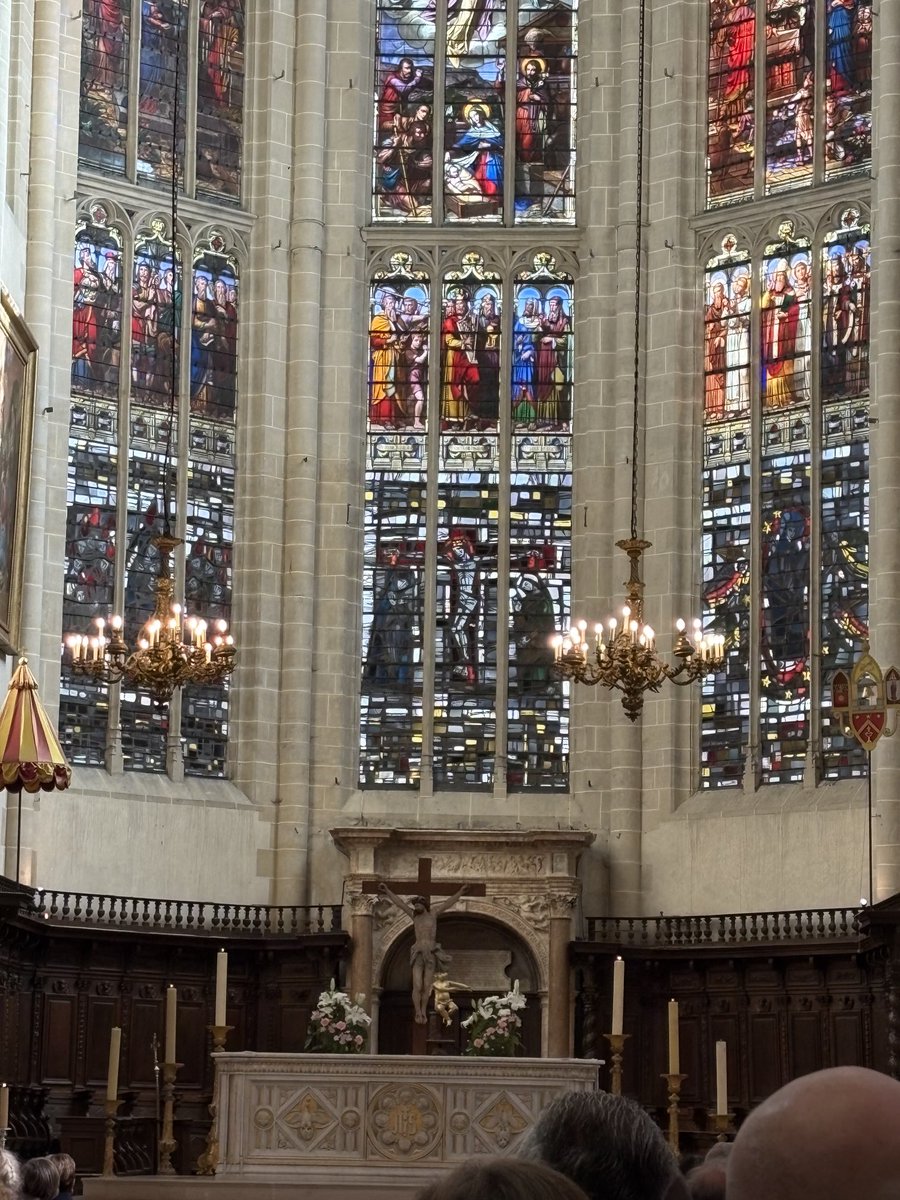 Bon dimanche à tous , que la paix soit avec vous . Prenez soin de vous et des autres 🙏