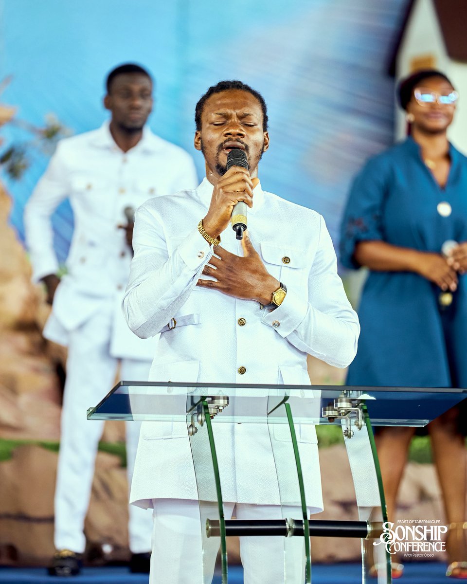 ChristCosmoInc's tweet image. Hearts lifted, voices raised, and glory ascending!
At the Feast of Tabernacles: Sonship Conference 2025, we worship the King of Glory - the Mighty God who reigns forever! 

#SonshipConference2025 
#FeastOfTabernacles 
#SingingInWorship
#ChristCosmopolitanInc
#CCIWhereGodLives