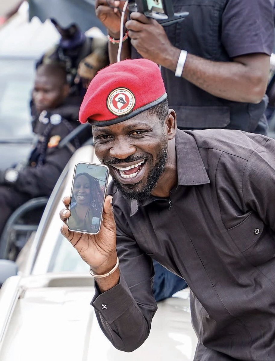 MaamaUganda02's tweet photo. At least Bobi picked the call. Some of the people we’re dating will decline a video call, claiming they’re stuck in Kireka jam heading to Kyaddi. https://t.co/eBo9zFoowd