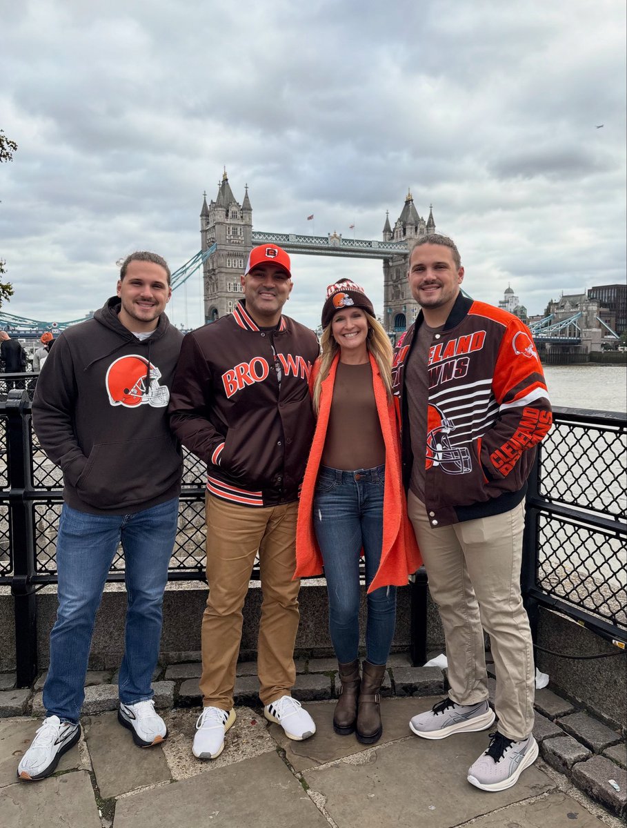 JeronCain's tweet photo. Go Browns!  #CLE #Browns #LondonTakeOver @Browns https://t.co/dASIWyGPWz